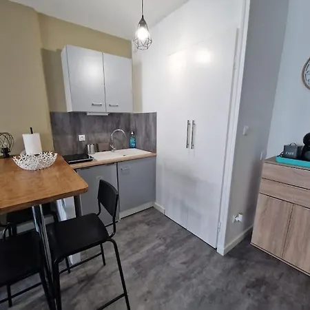 La Baronnie Yourhosthelper Apartamento *